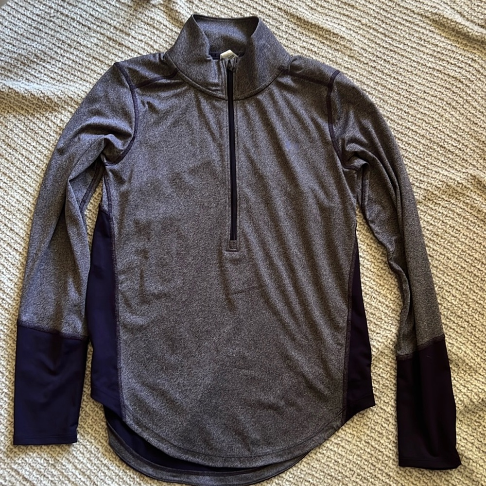 Under Armour half zip lightweight shirt